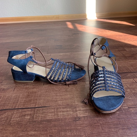 Stuart Weitzman denim/leather 11M gladiator sandal
